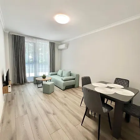 Park And For Guests Apartament *