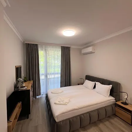 Park And For Guests Apartament Asenovgrad